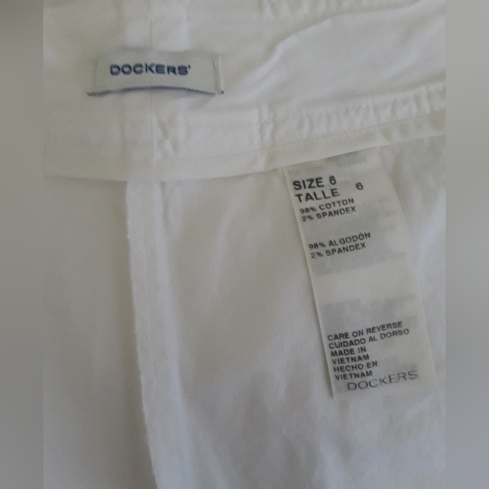 DOCKERS. Shorts. Size:6. - Picture 5 of 5
